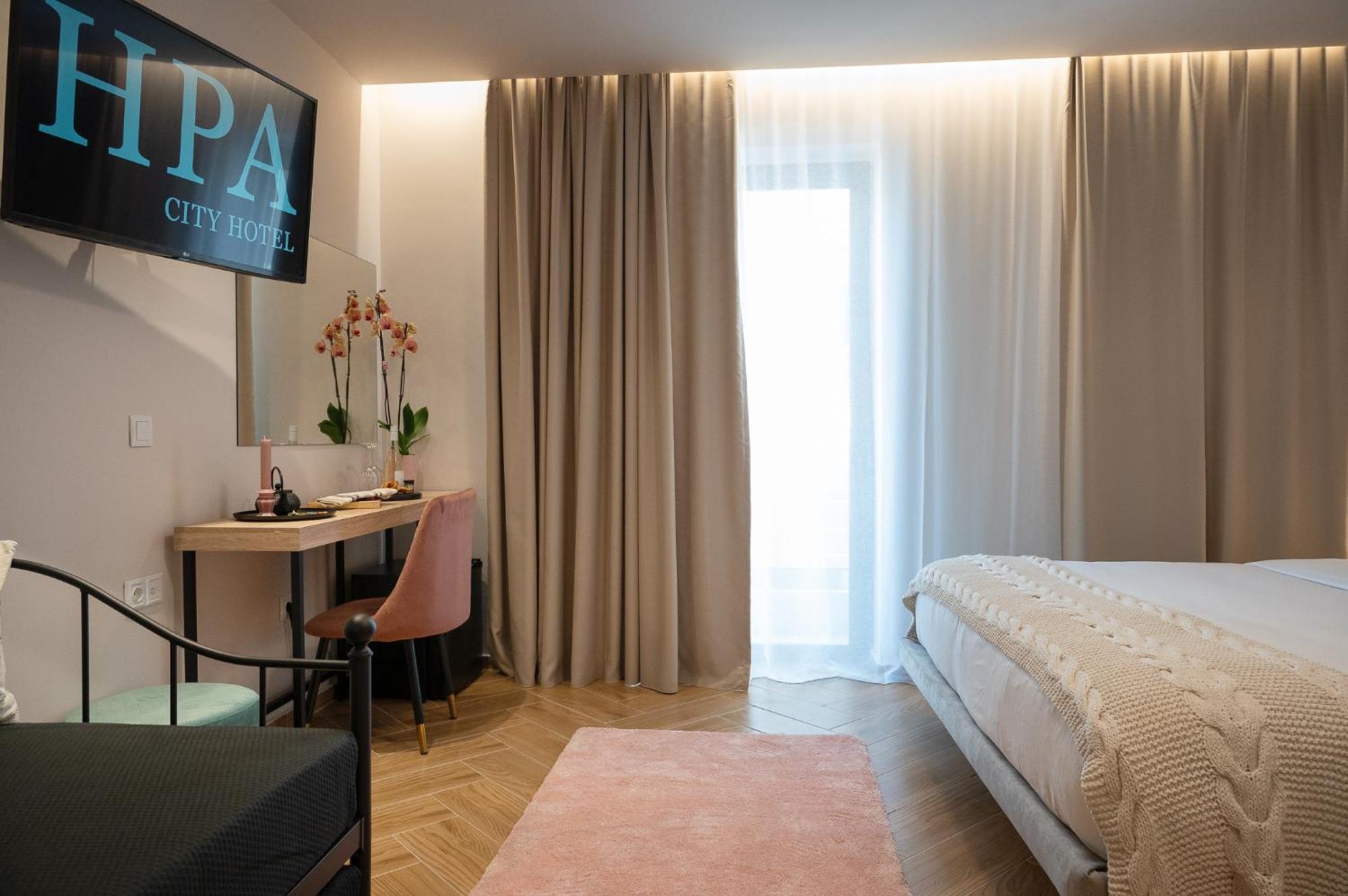 Ira - Ηρα Hotel كالاماتا المظهر الخارجي الصورة