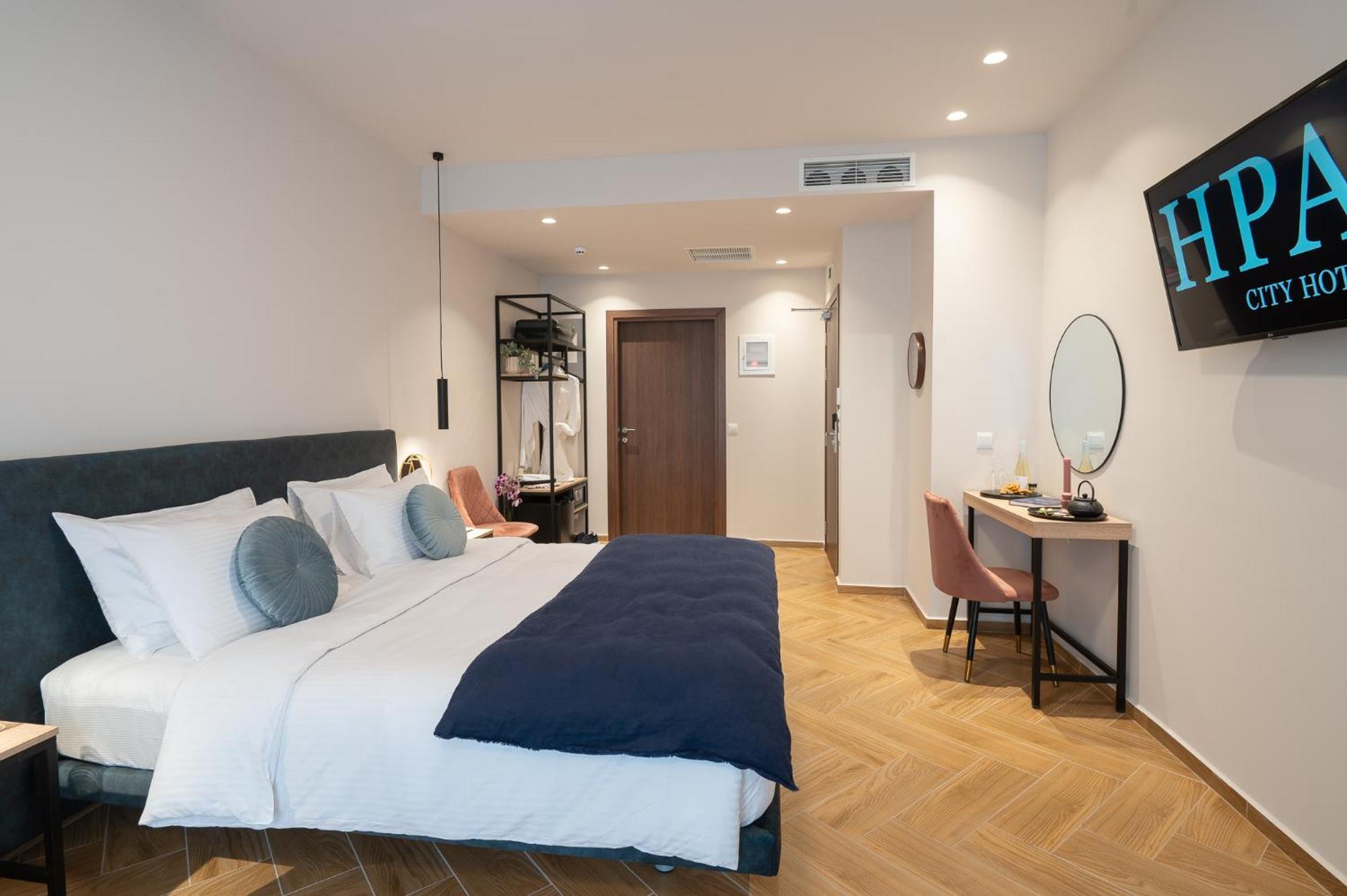 Ira - Ηρα Hotel كالاماتا المظهر الخارجي الصورة
