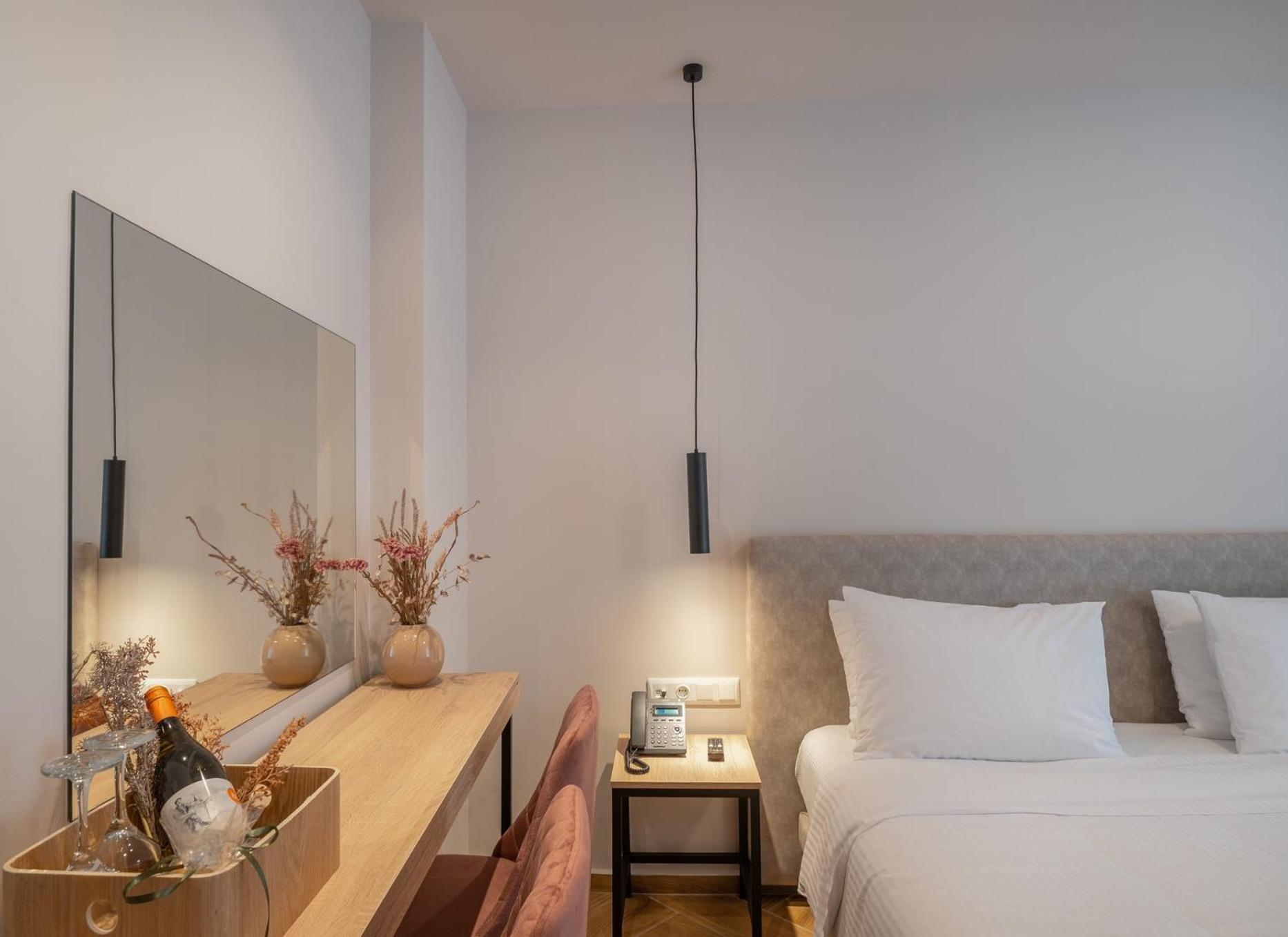 Ira - Ηρα Hotel كالاماتا المظهر الخارجي الصورة