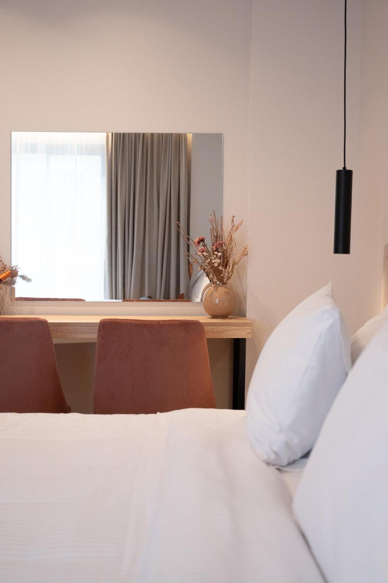Ira - Ηρα Hotel كالاماتا المظهر الخارجي الصورة