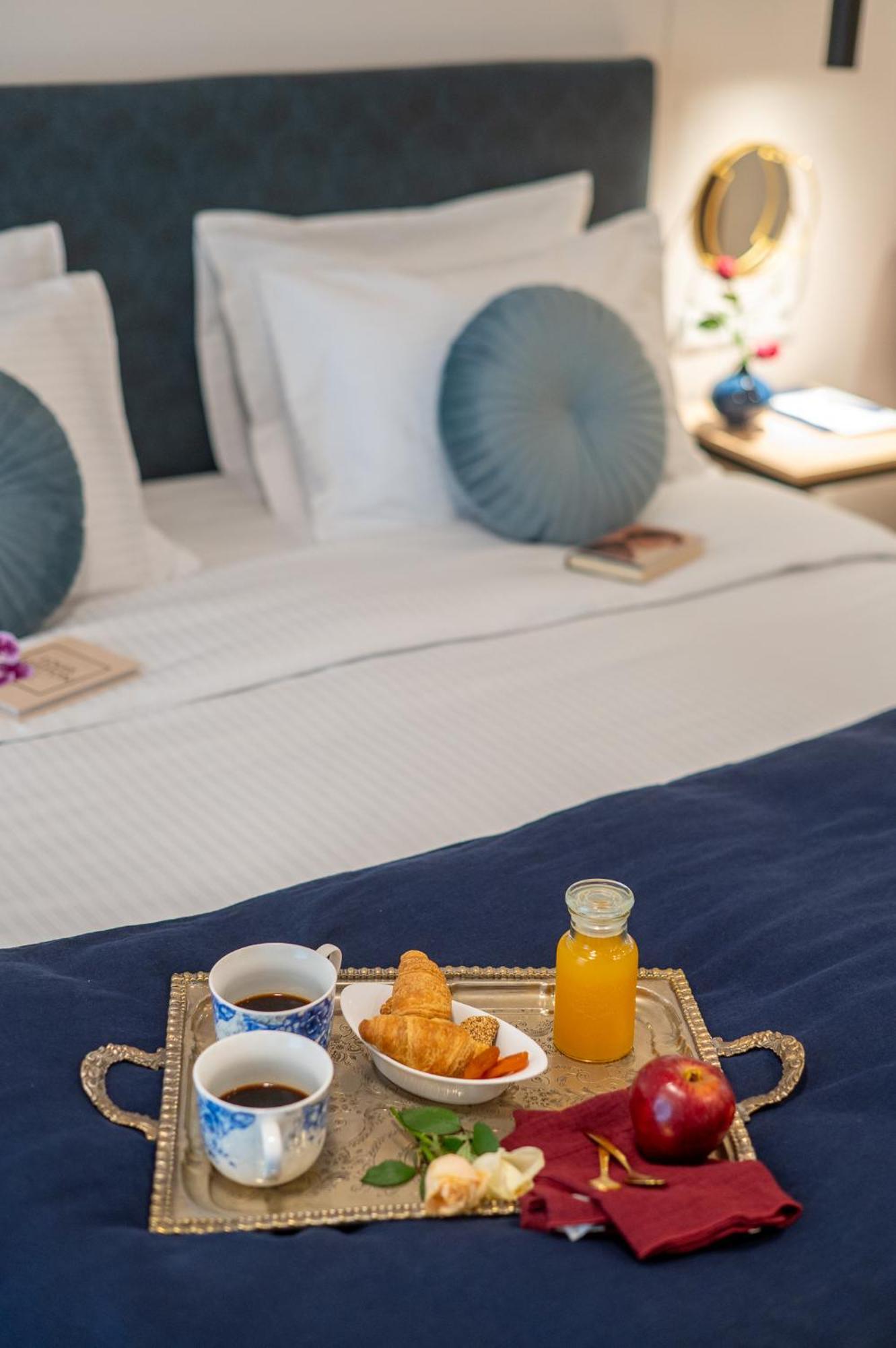 Ira - Ηρα Hotel كالاماتا المظهر الخارجي الصورة